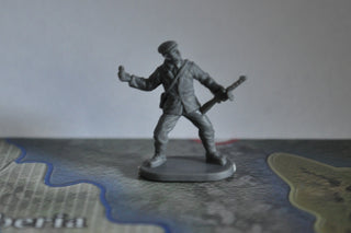 1/72 Caesar World War 2 Partisan in Europe Figure