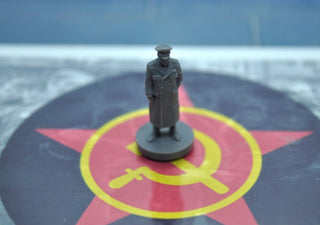 1/72 3D Printed WWII Russian Commander Great Coat (x1) | Soviet Officer Miniature - Combat Miniatures