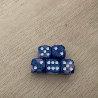 5pcs/set Two Colors Dice Puzzle Board Game Accessory 6 Sided Point Dice Funny Game 16mm - Combat Miniatures