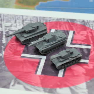 15pc WWII German Armored Column - Combat Miniatures