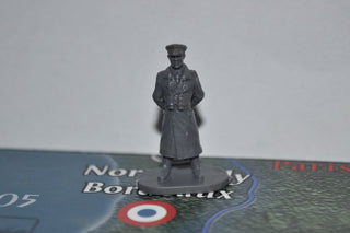 1/72 Caesar German Commander with Field Greatcoat - Combat Miniatures