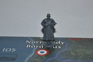 1/72 Caesar German Soldier with Field Greatcoat - Combat Miniatures