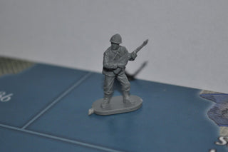 1/72 Caesar World War 2 French Army Soldier - Combat Miniatures