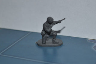 1/72 Caesar World War 2 Italian Soldier - Combat Miniatures