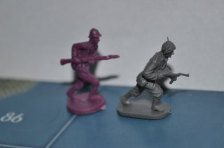 1/72 Caesar World War 2 Italian Soldier - Combat Miniatures