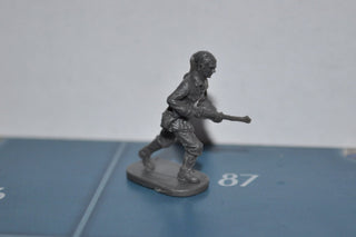 1/72 Caesar World War 2 Italian Soldier - Combat Miniatures