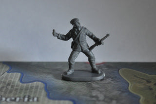1/72 Caesar World War 2 Partisan in Europe Figure - Combat Miniatures