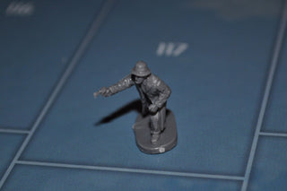 1/72 Caesar WW2 Partisan in Europe Figure - Combat Miniatures