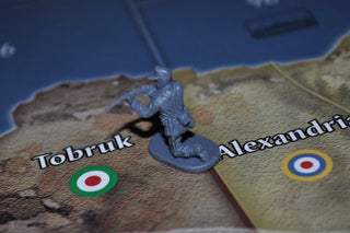 1/72 Caesar WWII German Afrika Korp Soldier - Combat Miniatures