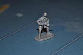 1/72 Caesar WWII German Afrika Korp Soldier - Combat Miniatures