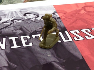 Pegasus 1/72 WWII Russian Infantry - Combat Miniatures